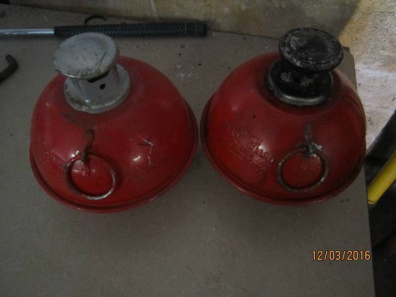 2 emergency flares...