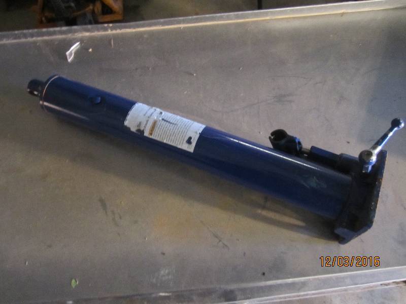 Tall hydraulic crane jack...