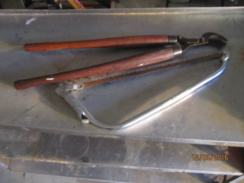 Pruner and saw...