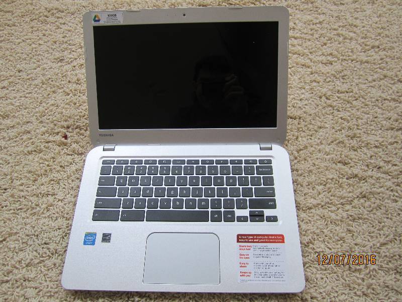 Toshiba chromebook CB35-A3120, crac...