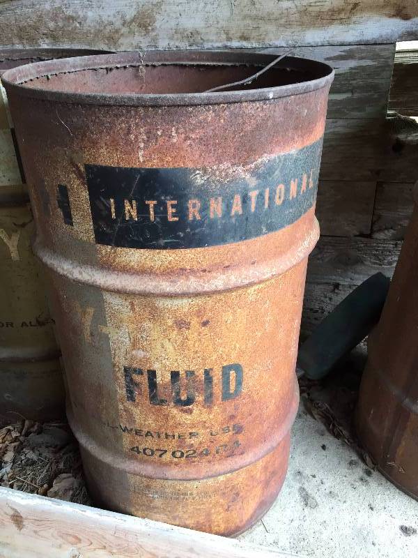 FIVE OLD BARRELS FULL OF SCRAP METAL