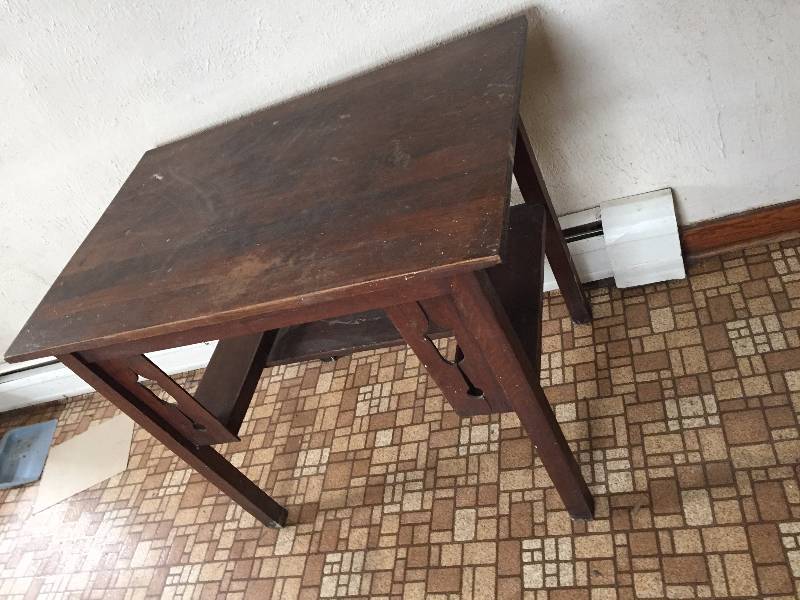 ANTIQUE TABLE