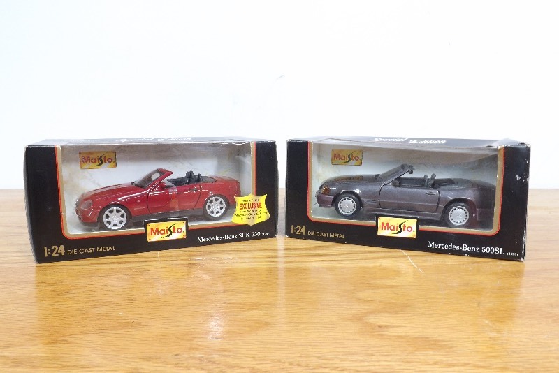 2 Mint in Box Maisto 124 Scale Mercedes Benz
