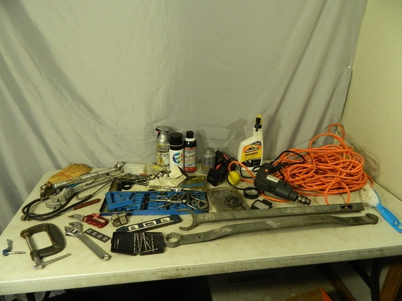 lot 73 image: Tools, Hardware, Ect
