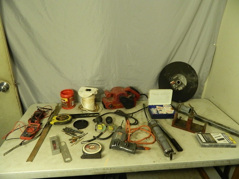 lot 91 image: Sander, Drill, Tools, Shop Supplies