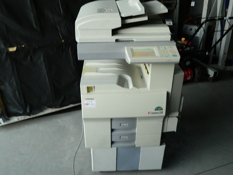 lot 6 image: Toshiba Commercial Copy Machine
