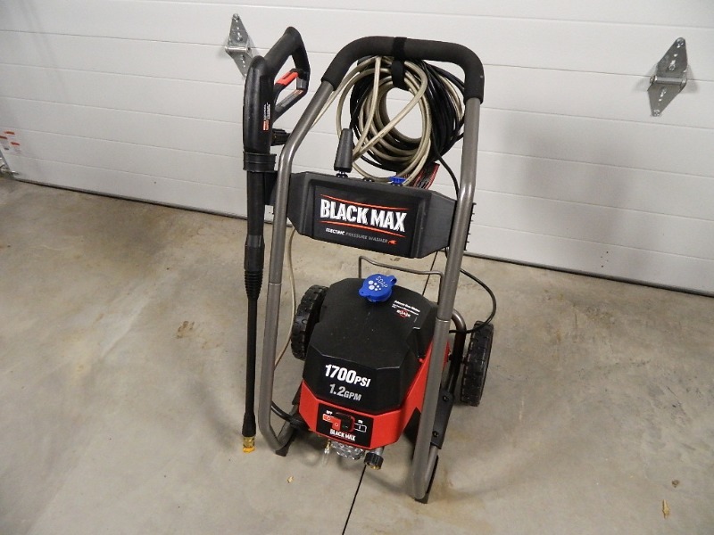 lot 22 image: Electric Pressure Washer