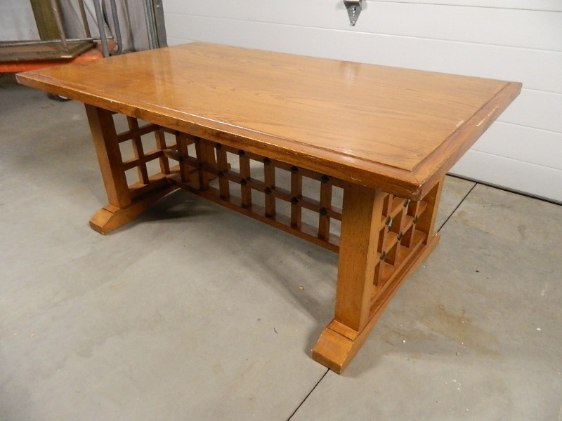 lot 117 image: Wood Coffee Table