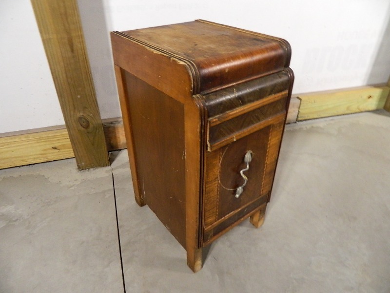 lot 138 image: Real Old Night Stand