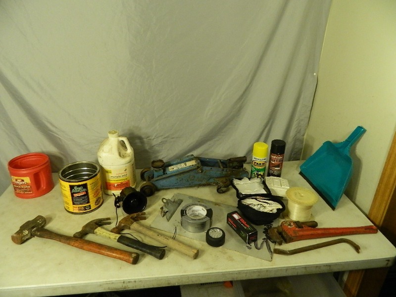 lot 150 image: Tools and Shop Supplies
