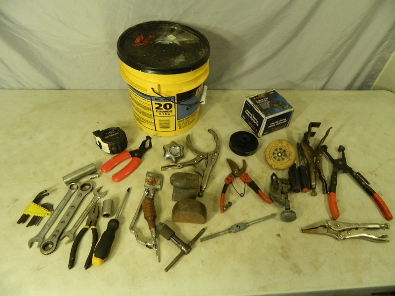 lot 158 image: Hand Tools, Specialty Tools, and More