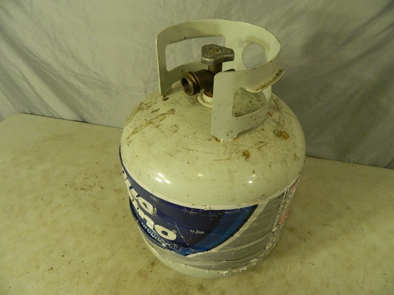 lot 162 image: 20 Lb Propane Tank