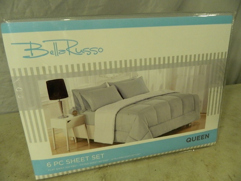 lot 183 image: New Queen Sheet Set