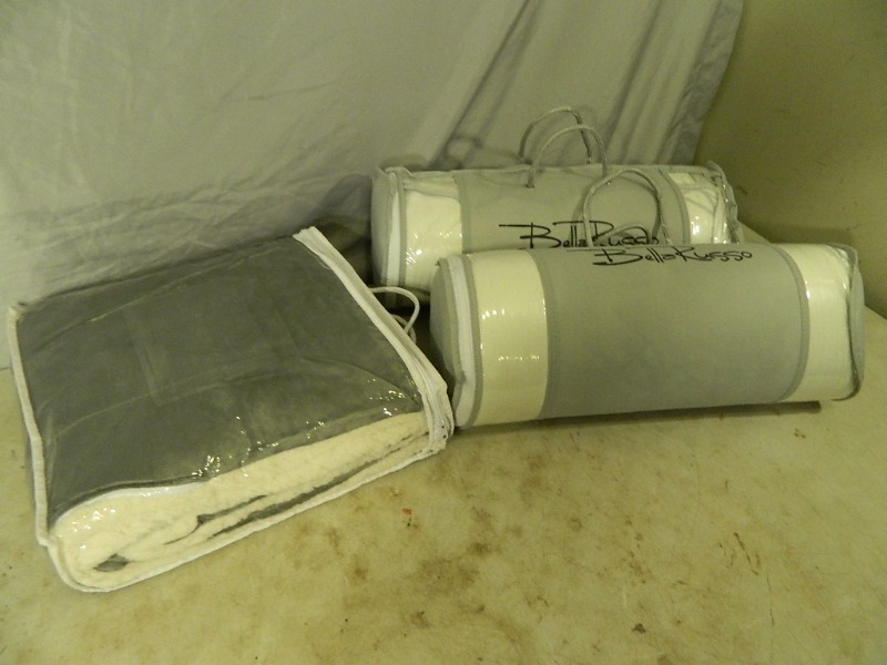 lot 184 image: New Pillows and New Throw