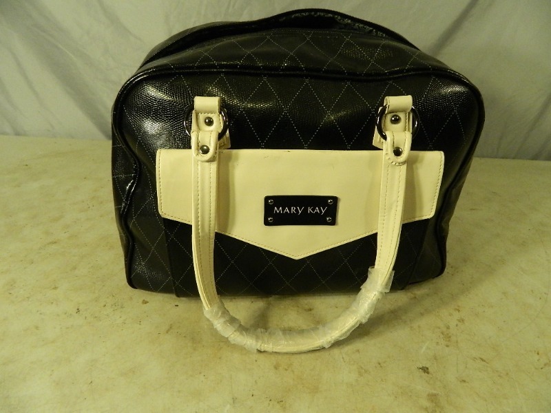 lot 185 image: New Mary Kay Bag with Roll Up Cosmetic Organizer and Removable Tote Organizer