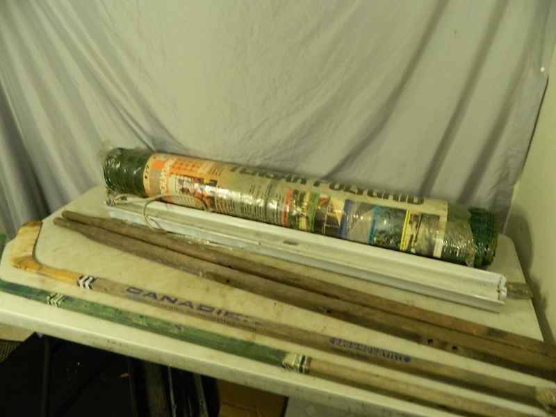 lot 200 image: Snow Fence, Hinge, Handles, Etc