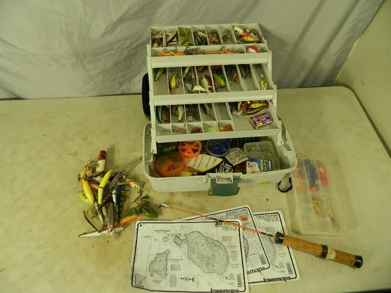 lot 208 image: NICE Fishing Tackle Assortment