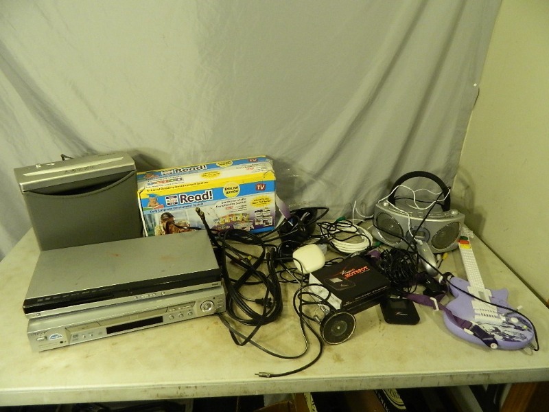 lot 234 image: Assorted Electronics