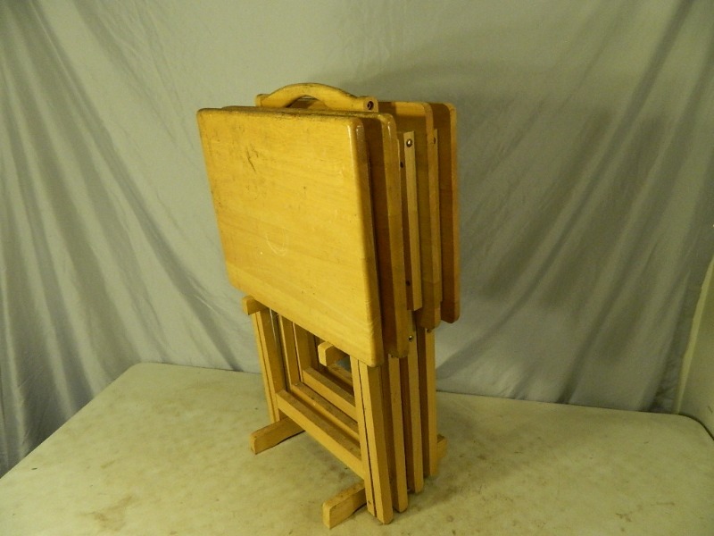 lot 240 image: Tv Trays with Stand