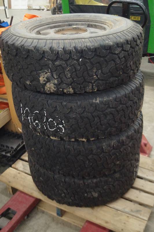 Pick Up Tires & Rims