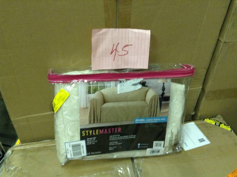 Style Master Jacquard furniture throw