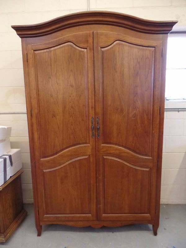 Thomasville Wardrobe