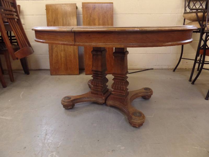 DIning Room Table