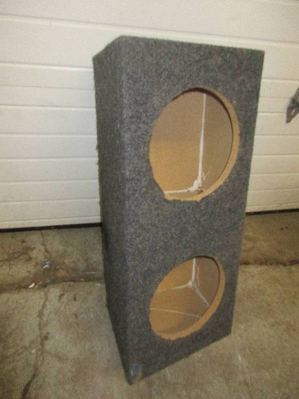 lot 141 image: box for 2 10 subs