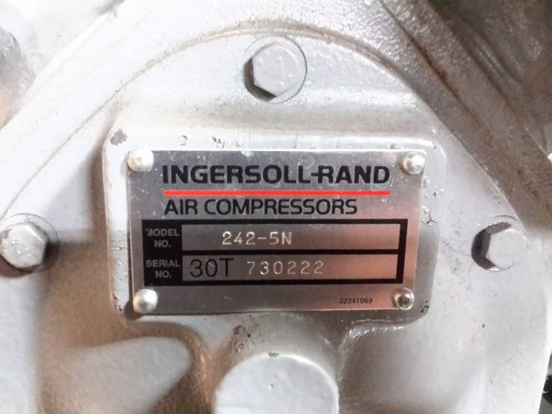 lot 3 image: Ingersol Rand Air Compressor, Model 242-5N