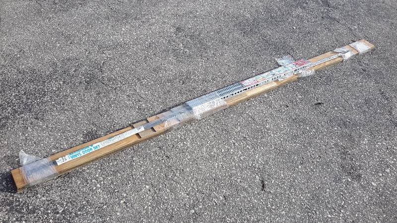 lot 6 image: Garage organizer set