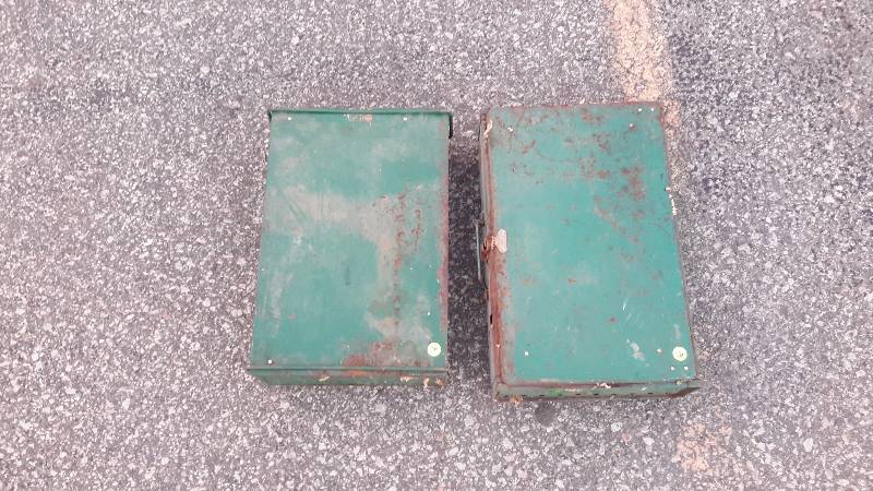 lot 19 image: Pair of Coleman gas camping stoves