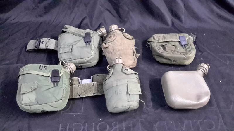 lot 47 image: Military style canteens (6 platters) 2 clip belts, & 5 carry sacks