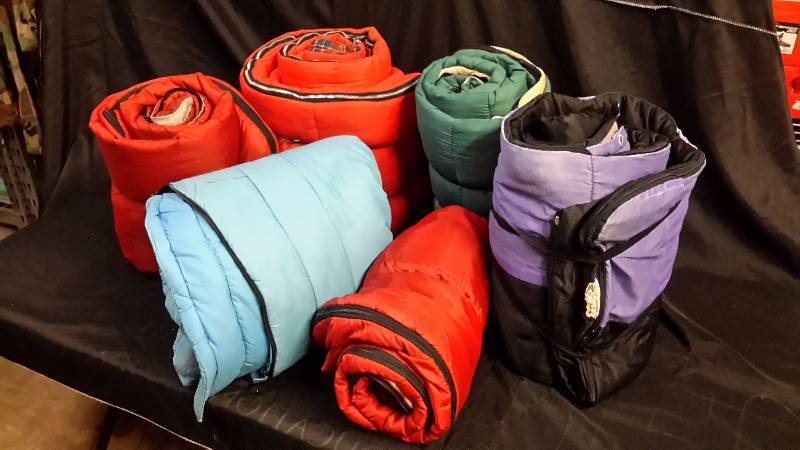 lot 56 image: Sleeping bags-lot of 6