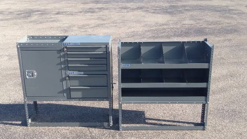 lot 26 image: Adrian Steele short sort bin rack and latch & lock tray units
