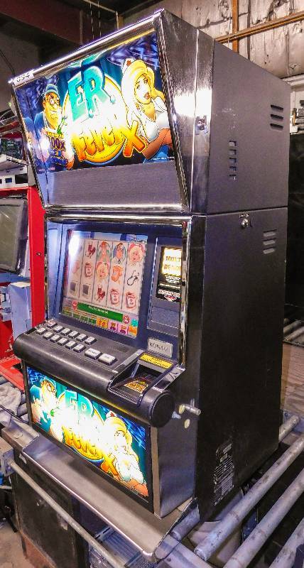 lot 1001 image: KONAMI E.R. FEVER VIDEO SLOT MACHINE