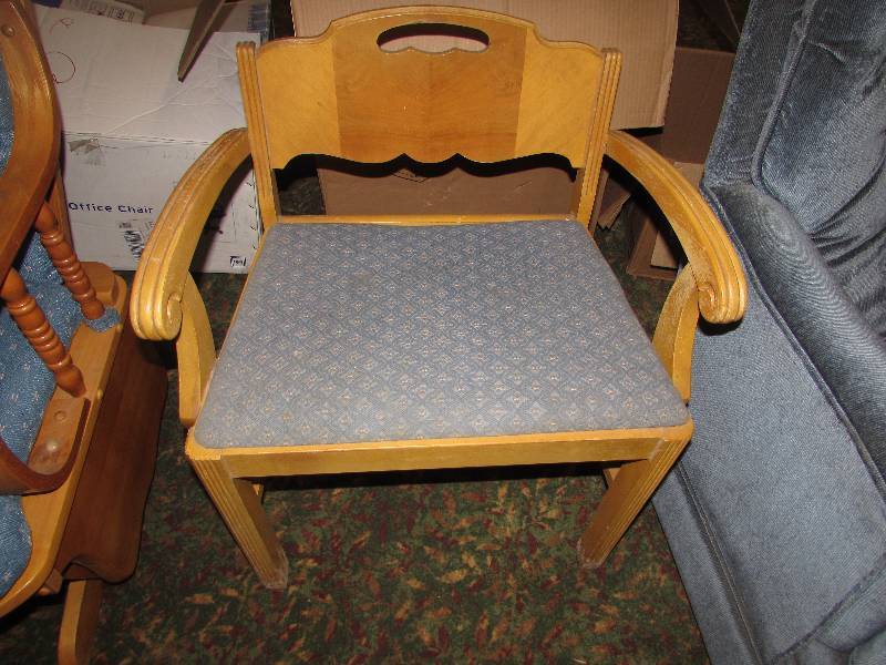 Vintage dressing chair