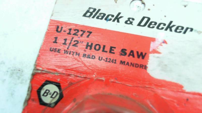 lot 131 image: Black and Decker U-1277 Hole Saw