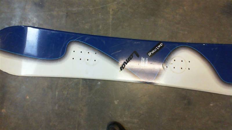 lot 8 image: Lamar Electric Snowboard 148cm