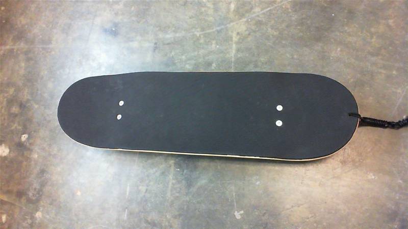 lot 18 image: Artec Bi Level Snowskate (winter snowboard, skateboard)