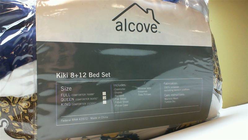 lot 47 image: alcove Kiki 8pc Bed Set  12pc Accessories Sheets, Curtains, Pillows Queen Size UNUSED