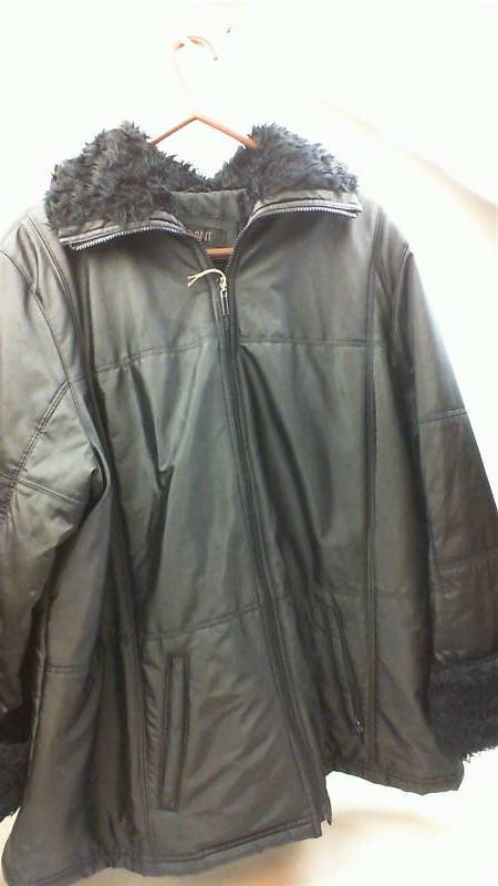 lot 59 image: Lane Bryant Black 100% polyester Womens Jacket size 1820 With faux fur accents