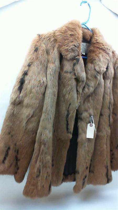 lot 60 image: Vintage Dino Ricco Natural Genuine Rabbit Fur Coat with 100% Rayon Lining Size Medium (See Description and photos)