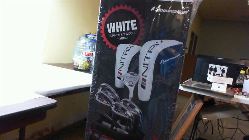 lot 72 image: Pinemeadow Golf Nitrix Pro Mens Complete 12-Piece Golf Club Set, Right-Handed, NEW