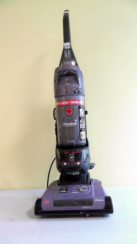 lot 490 image: Hoover Elite Rewind Vacuum