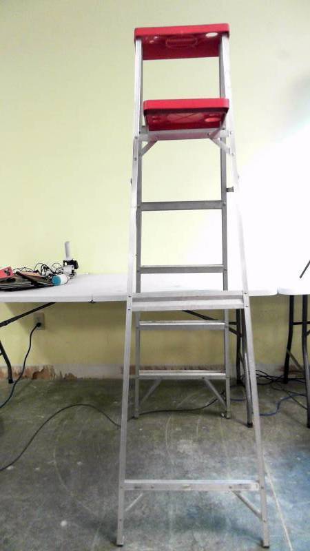 lot 506 image: Davidson 6 Aluminum Ladder
