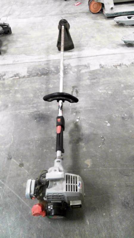 lot 542 image: Echo Straight Shaft Gas Powered Weed Whip SRM-210