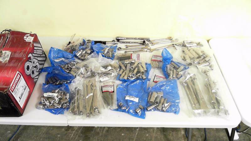 lot 547 image: Craftsman 348pc Mechanics Tool Set