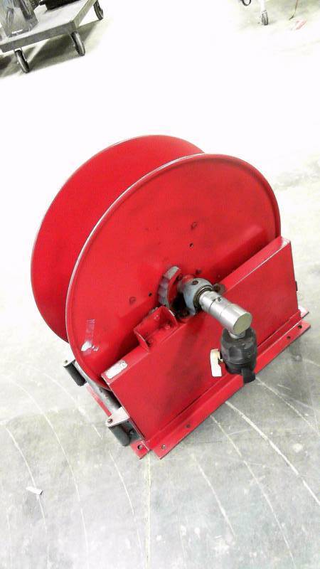 lot 549 image: Duro 5011 Low Pressure Industrial Hose Reel