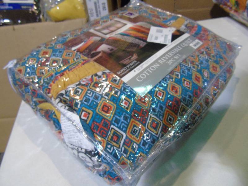 lot 22 image: Lush Decor Boho 3-Pc. Quilt Set - FullQueen