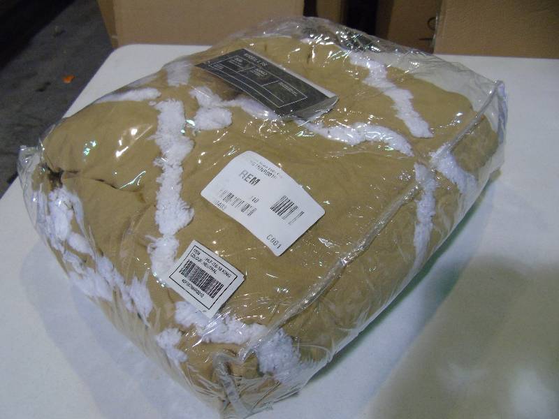 lot 57 image: alcove Trellis Chenille Bedspread - King - Neutral Color